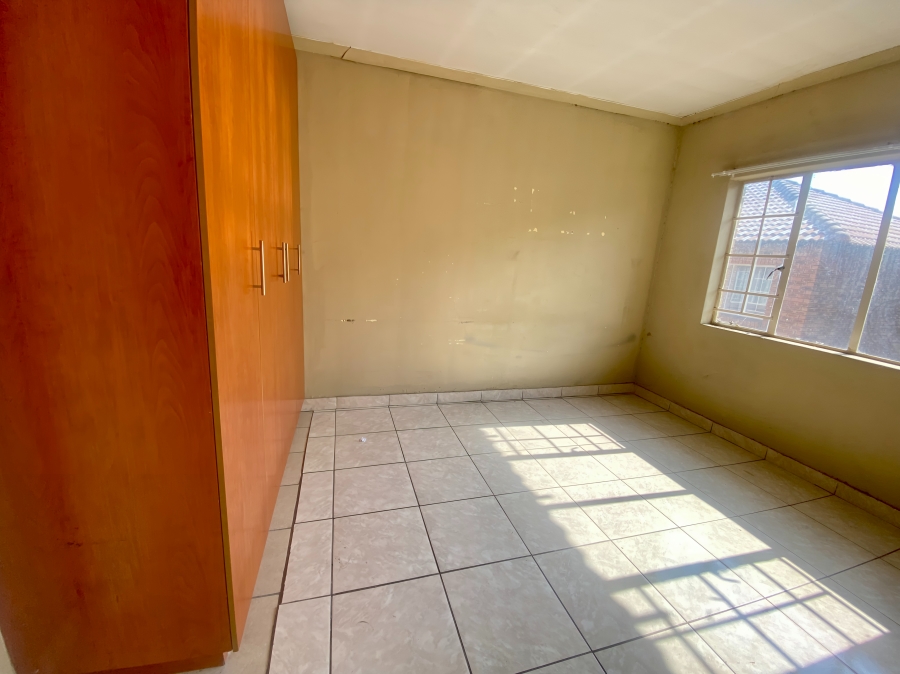 2 Bedroom Property for Sale in Rustenburg Central North West